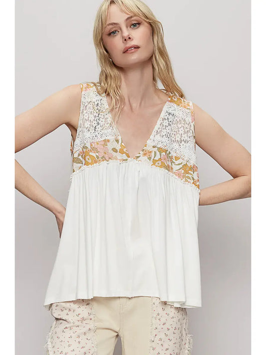 Sleeveless Floral Lace Knit Top