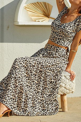 SHORT SLEEVE TOP AND MAXI SKIRT ANIMAL PRINT SET